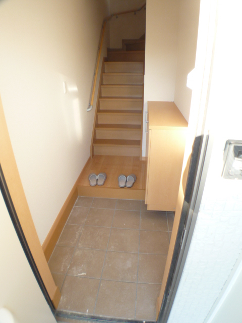 Entrance. Spacious entrance with a shoe box