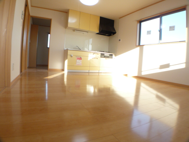 Living and room. Spacious living room of the corner kitchen type