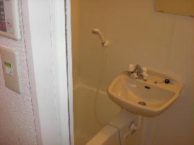 Bath. Peace of mind even on a rainy day! With bathroom dryer