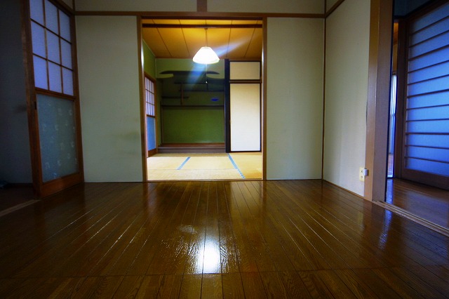 Living and room. East side Western-style ~ Japanese-style room