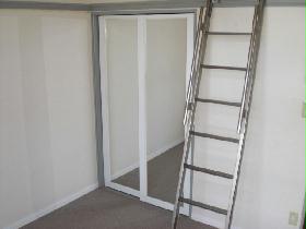 Living and room. Behind the Kagamitobira is the closet