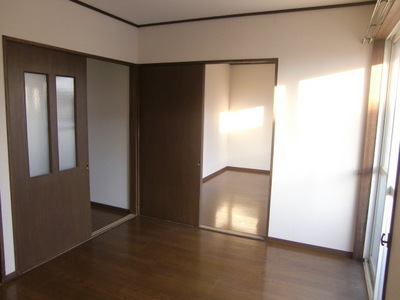 Living and room. Room 2