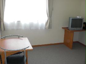 Living and room. Fixtures, please check the actual thing.