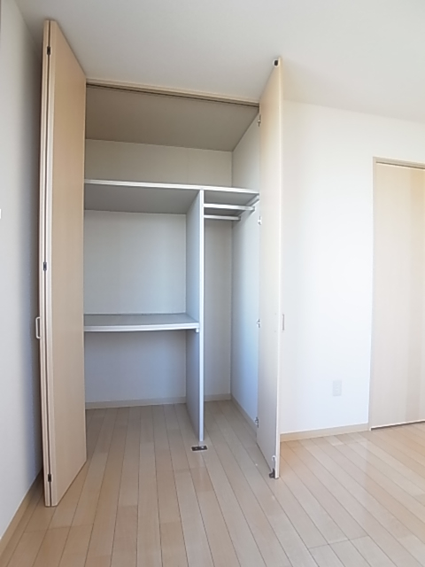 Receipt. Closet of the large capacity of the north Interoceanic