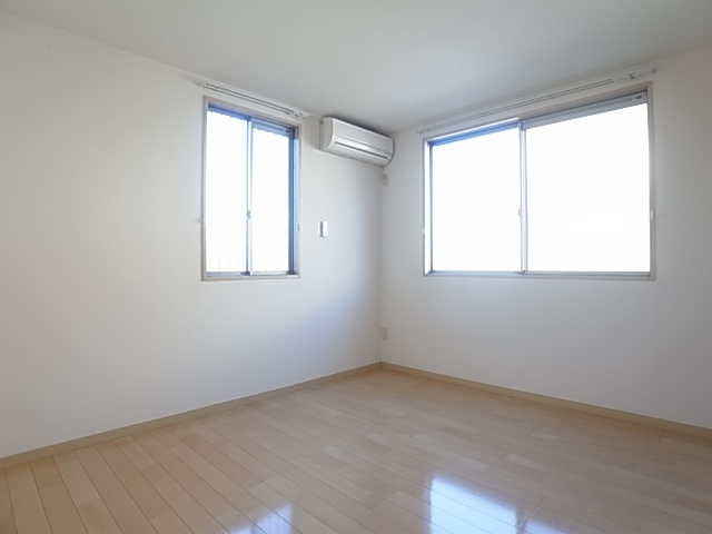 Other room space. North Interoceanic, Air-conditioned