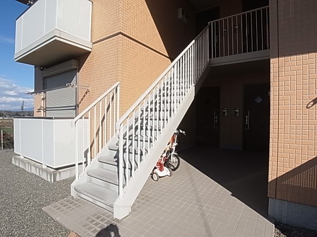 Other Equipment. Entrance before landing