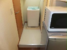 Living and room. Washing machine: large capacity! Enter 40 l