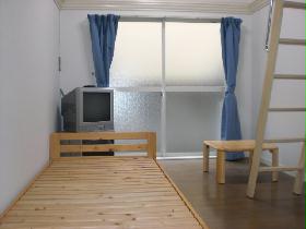 Living and room. Will 2F carpet upholstery.  ※ TV shape, please check the actual thing