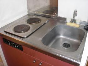 Kitchen. Two-burner stove is.  ※ Shape, please check the actual thing