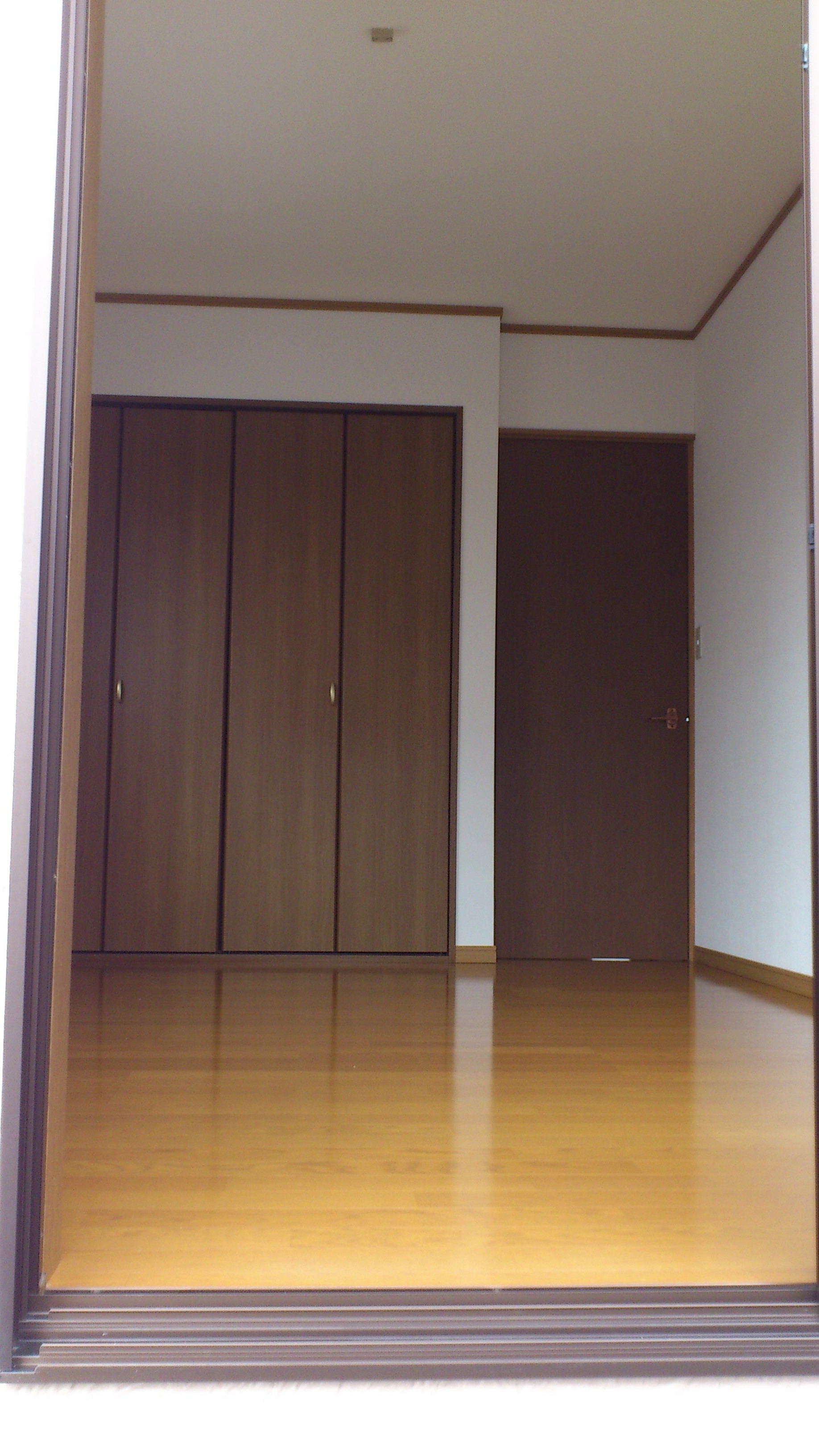 Other room space. Western-style 6 Pledge