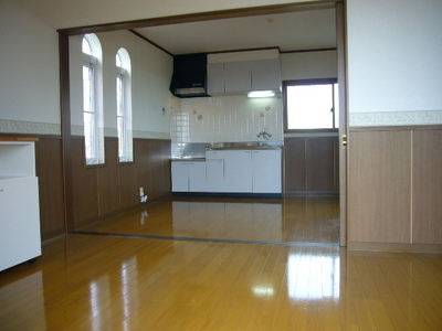 Living and room. Room 1