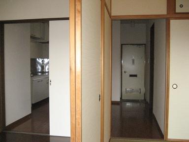 Living and room. Looking at the room from the balcony side ・ ・ ・