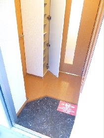 Entrance. Look in the back is, It is a shoebox