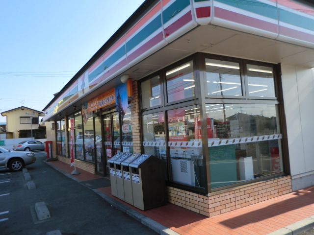 Convenience store. Seven-Eleven Maebashi River Haramachi store up (convenience store) 242m