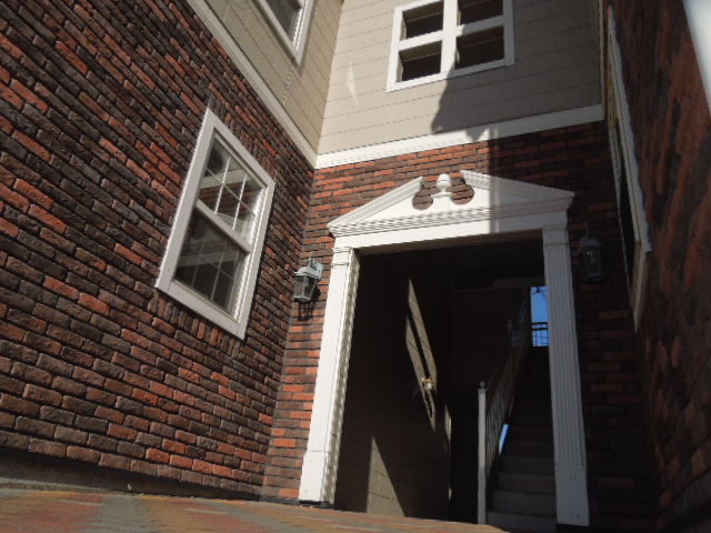 Entrance. Stylish appearance