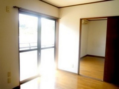 Living and room. Room 2