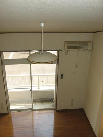 Other room space. And overlooking the living room from the loft ・ ・ ・