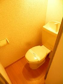 Bath. bus ・ Toilet is another! 