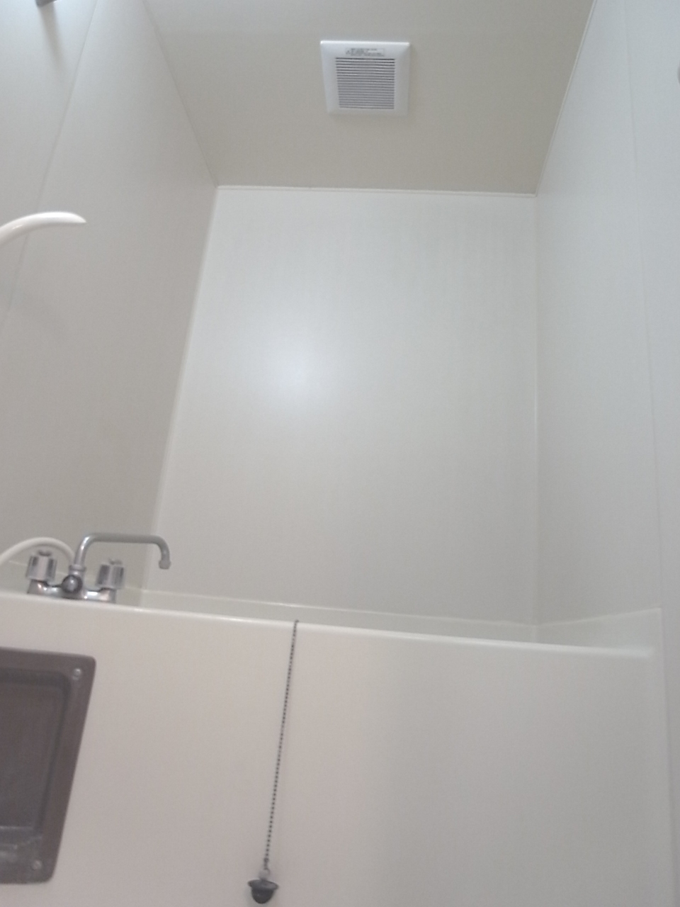 Bath. Maebashi Nishikatakai cho Akkora Rent indoor bath