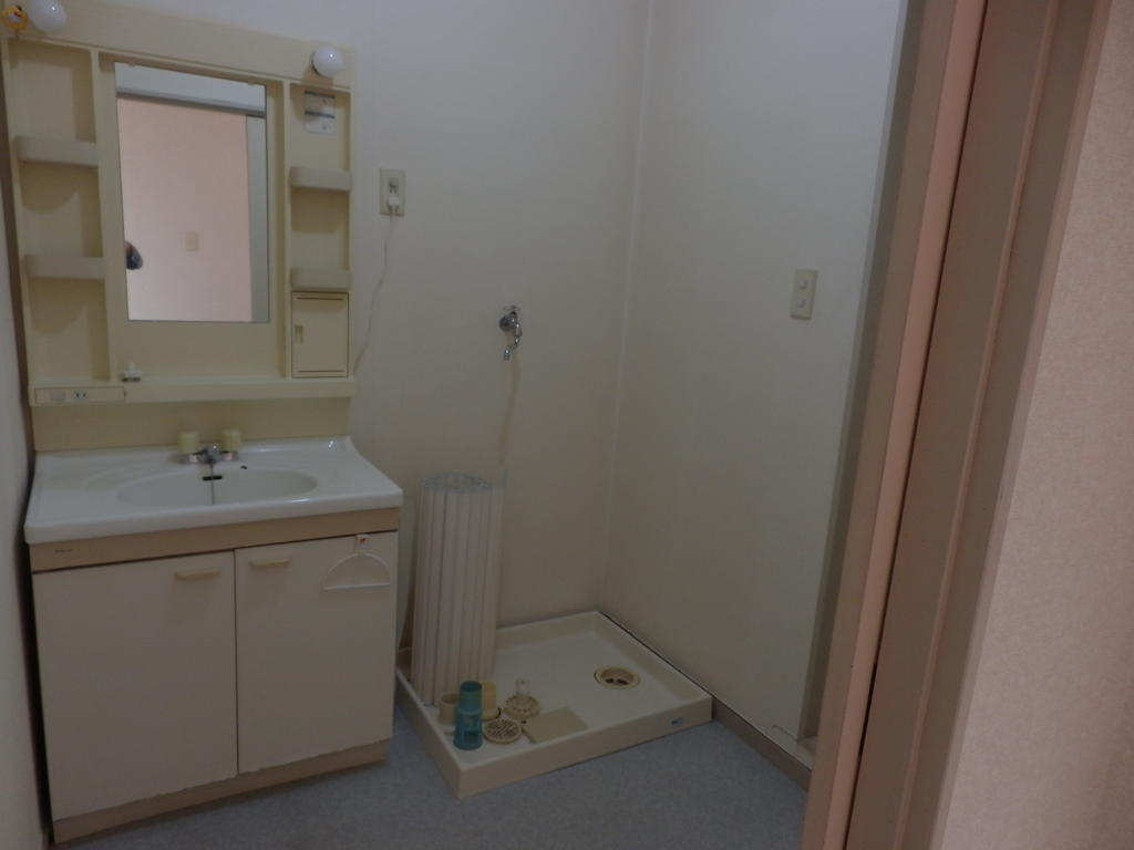 Washroom. It is wider dressing room