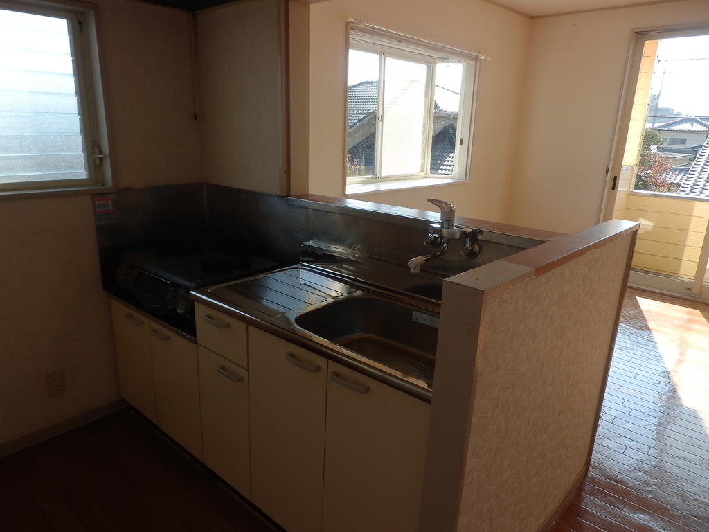 Kitchen. It is a new article of the kitchen sink