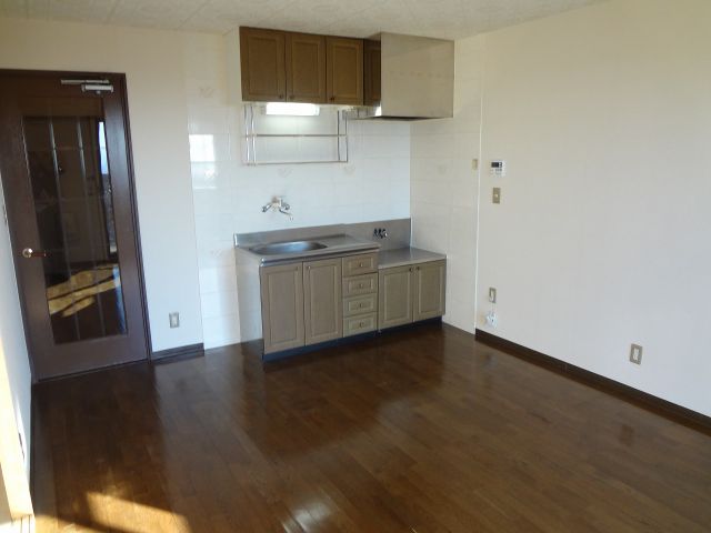 Living and room. We are living the calm hue. 