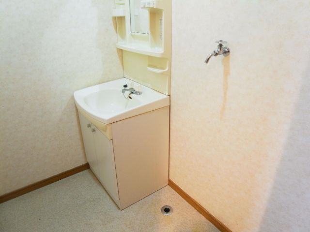 Washroom. Morning of available is from here