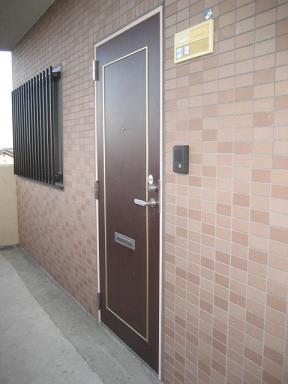 Entrance. Entrance before sharing part