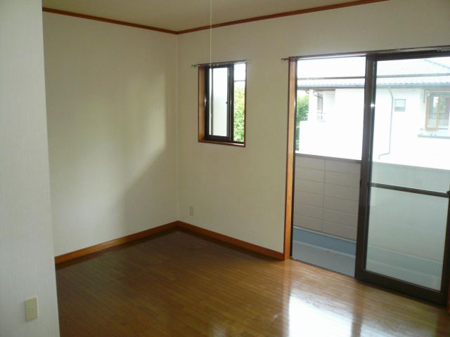 Living and room. Ya really bright rooms.