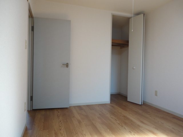 Receipt. Storage of North Sea room