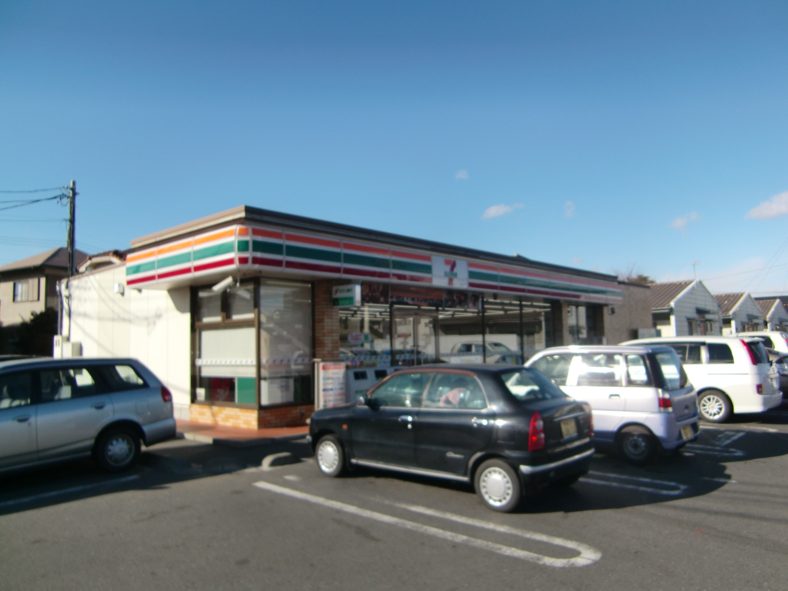 Convenience store. Seven-Eleven Maebashi Maehakoda the town store (convenience store) up to 1106m