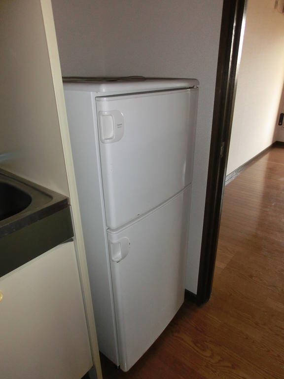 Other Equipment. Fridge