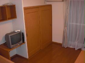 Living and room.  ※ TV shape, please check the actual thing