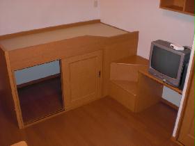 Living and room. It is the middle bet type