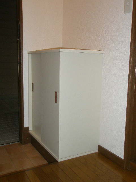 Other Equipment. Shoe box