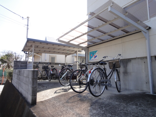 Other common areas. Bicycle storage
