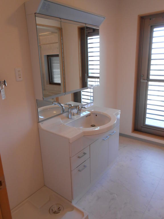 Washroom. You can morning Shan.