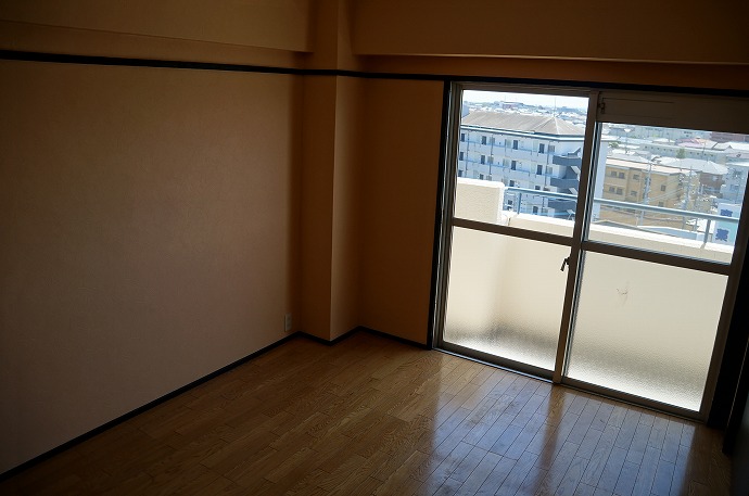 Living and room. South Western-style 6 Pledge