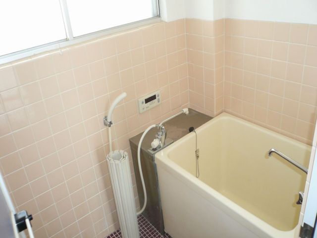 Bath. Let's slowly take the tired!