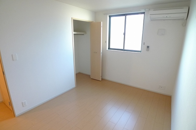 Living and room. A similar type