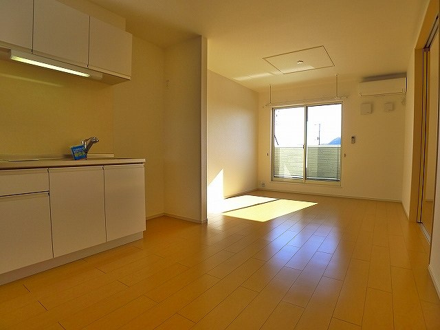 Living and room. A similar type