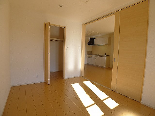 Living and room. A similar type