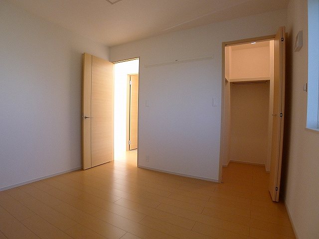 Living and room. A similar type