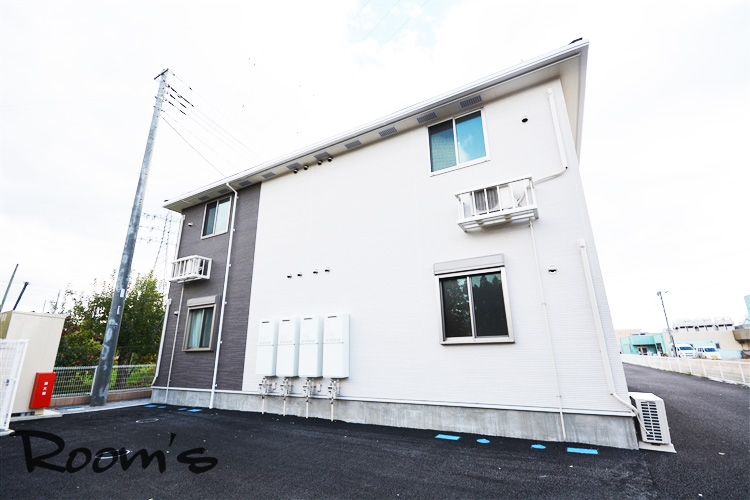 Other common areas. Building north. 