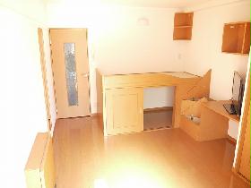 Living and room. Easy-to-use floor plan