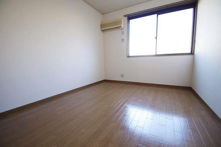 Living and room. Flooring