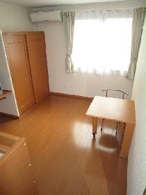 Living and room. Taken from the entrance side