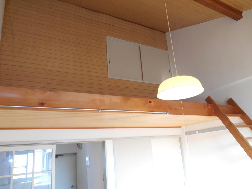 Other room space. loft