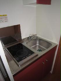 Kitchen. Electric stove