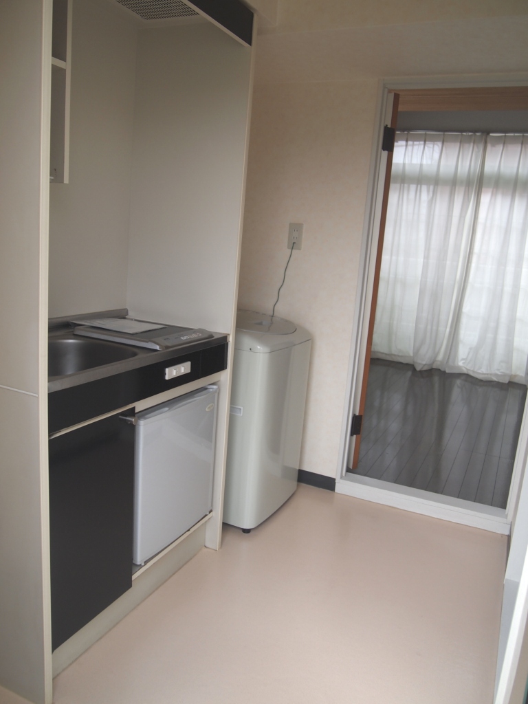 Other Equipment. Mini fridge ・ IH heater ・ With washing machine !!